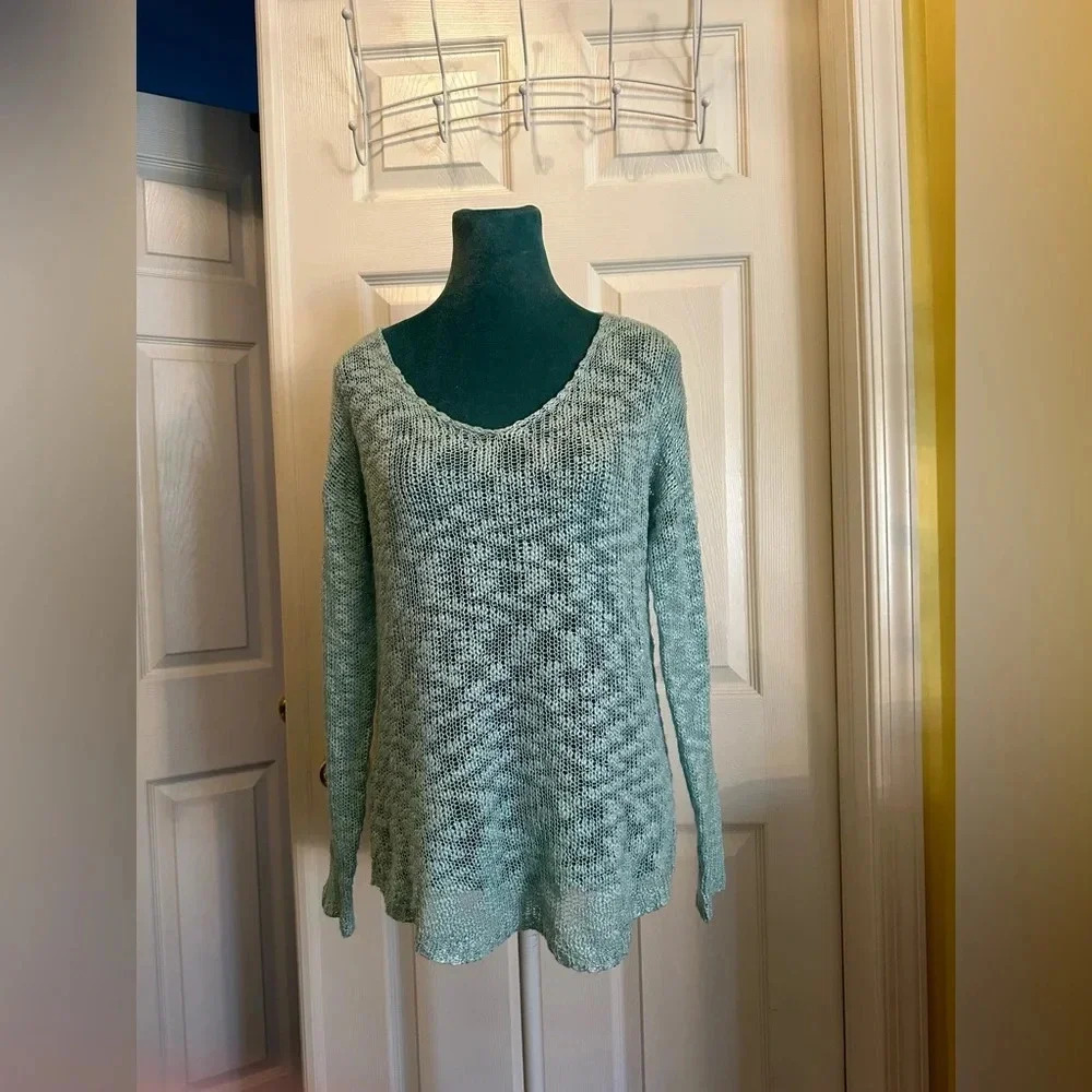Womens mint hi low sweater